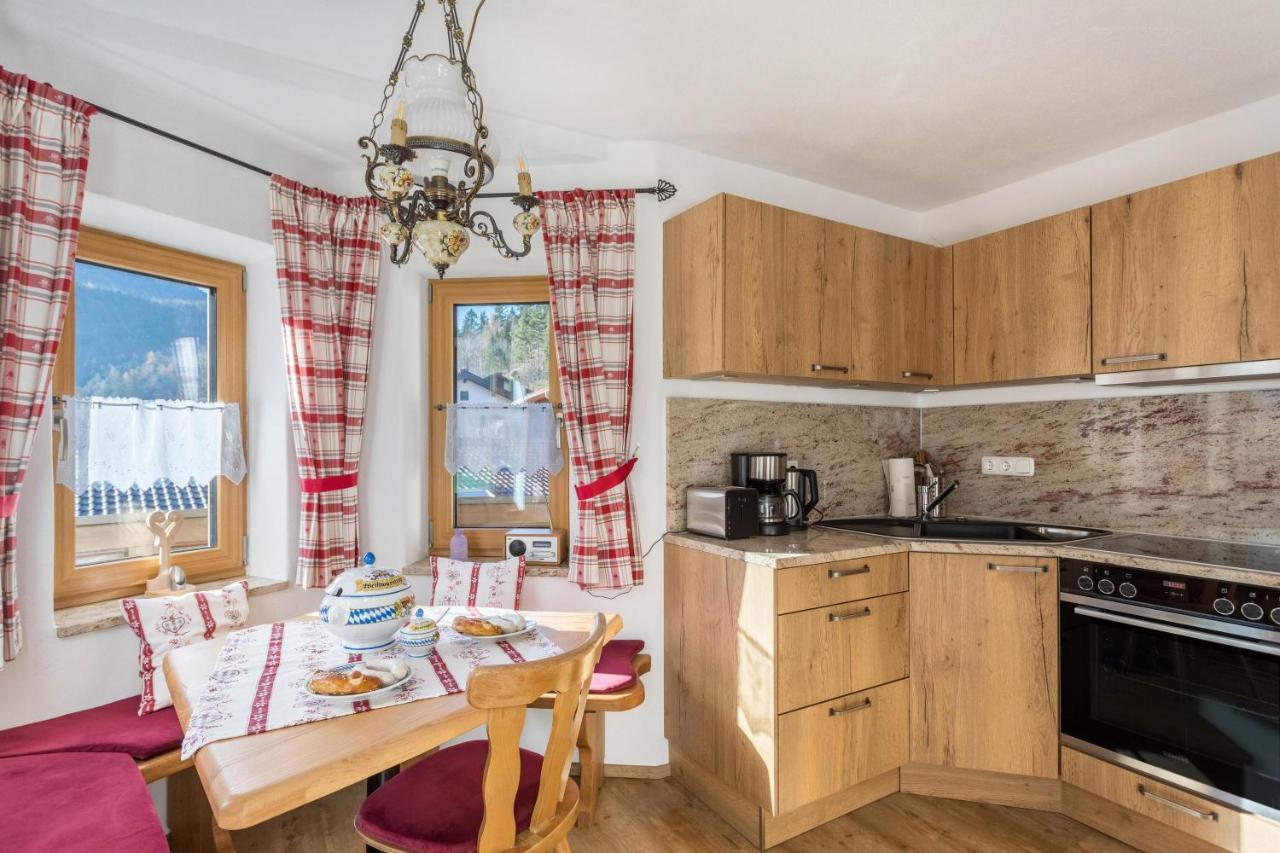 Ferienwohnung Granat Mittenwald Exteriör bild